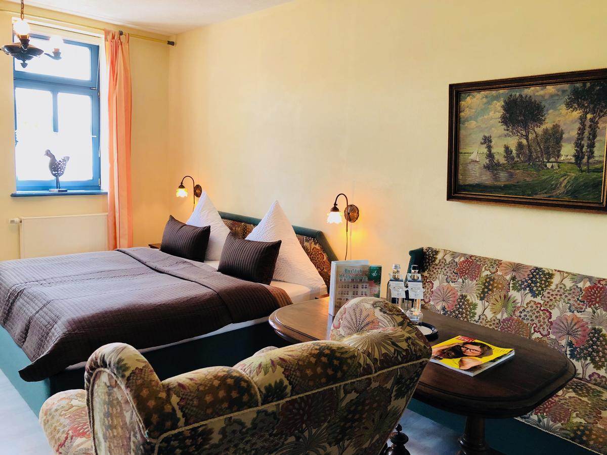 Hotel-Restaurant Thueringer Hof Бад-Франкенхаузен-Кифхойзер Номер фото